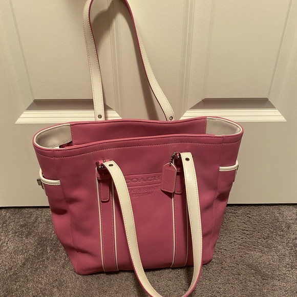 Coach Handbags - Coach Pink Leather Bag (never used)